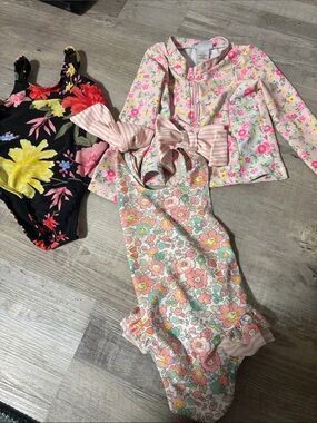 Old Navy Floral Print Girls One-Piece Swimsuit in Pink and White